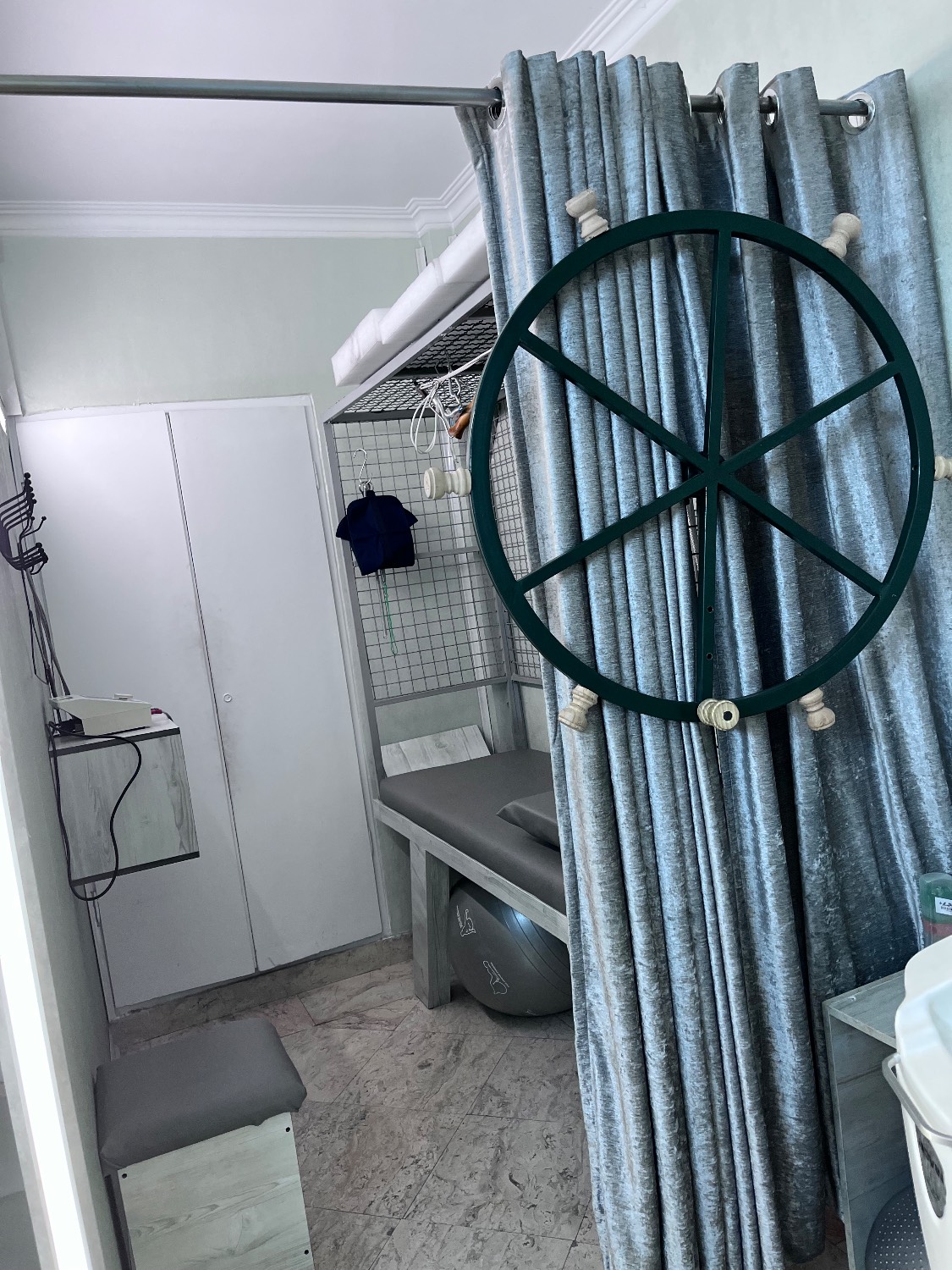 فضای داخلی فیزیوتراپی مهرزادفر